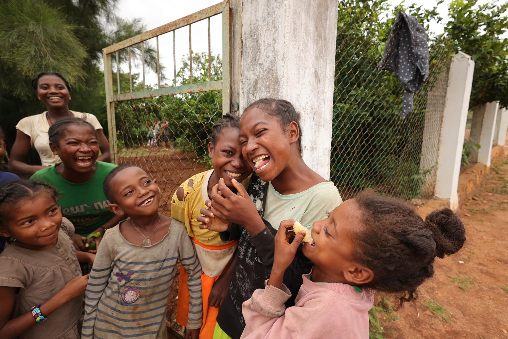 bambini che sorridono